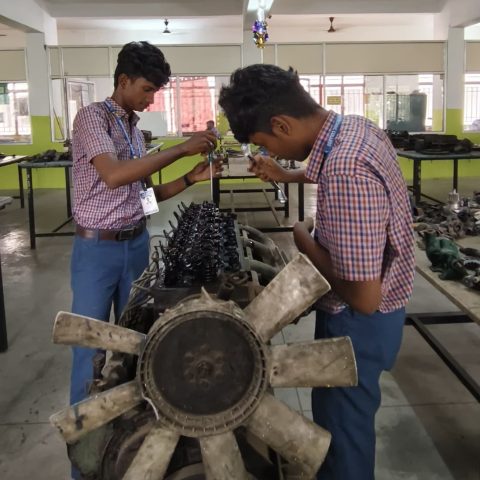 AUTO 9